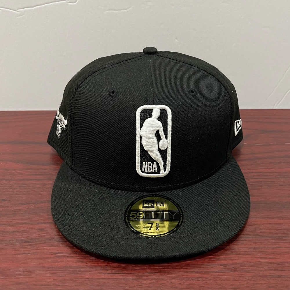 New Era, 59Fifty Fitted Hat, Chicago Bulls, Black & White